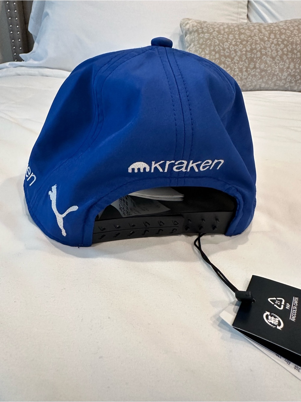 Williams Racing Blue Performance Baseball Cap - Picture 2 of 3